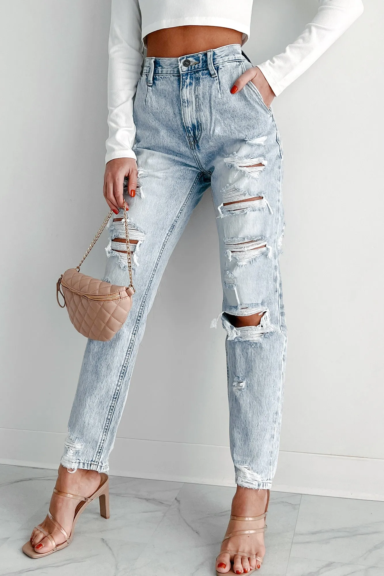 Ain't Gonna Lie High Rise Distressed Baggy Kancan Jeans (Light)