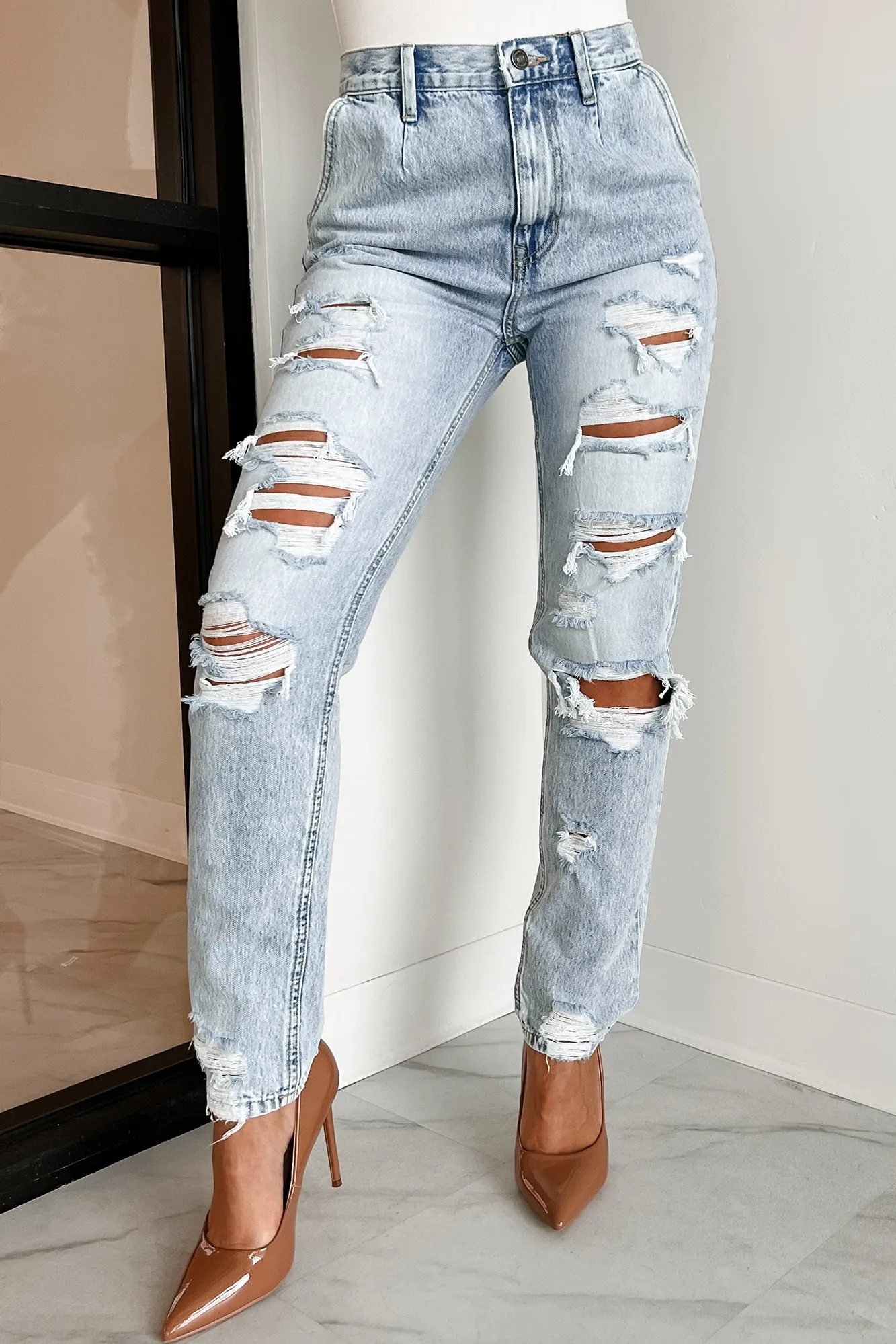 Ain't Gonna Lie High Rise Distressed Baggy Kancan Jeans (Light)