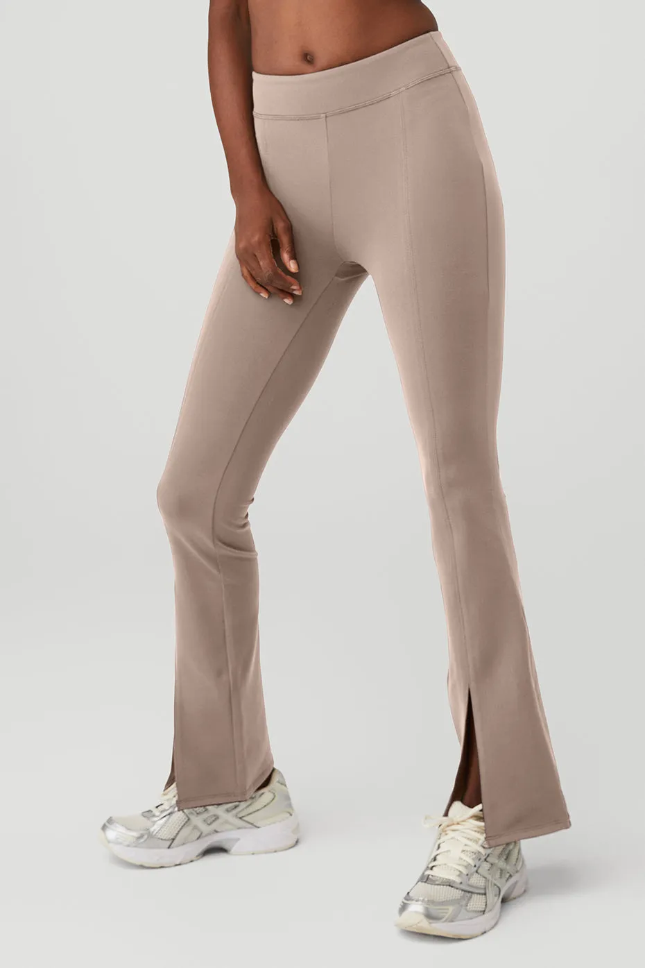 Airbrush High-Waist 7/8 Flutter Legging - Taupe