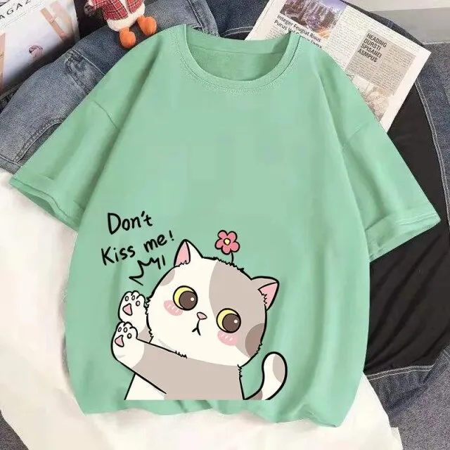 Don't Kiss Me! Tee With Cat Print