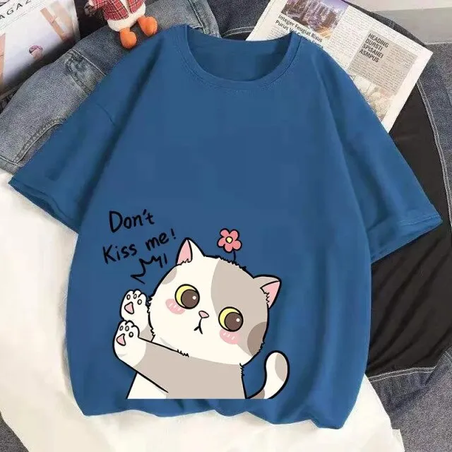 Don't Kiss Me! Tee With Cat Print