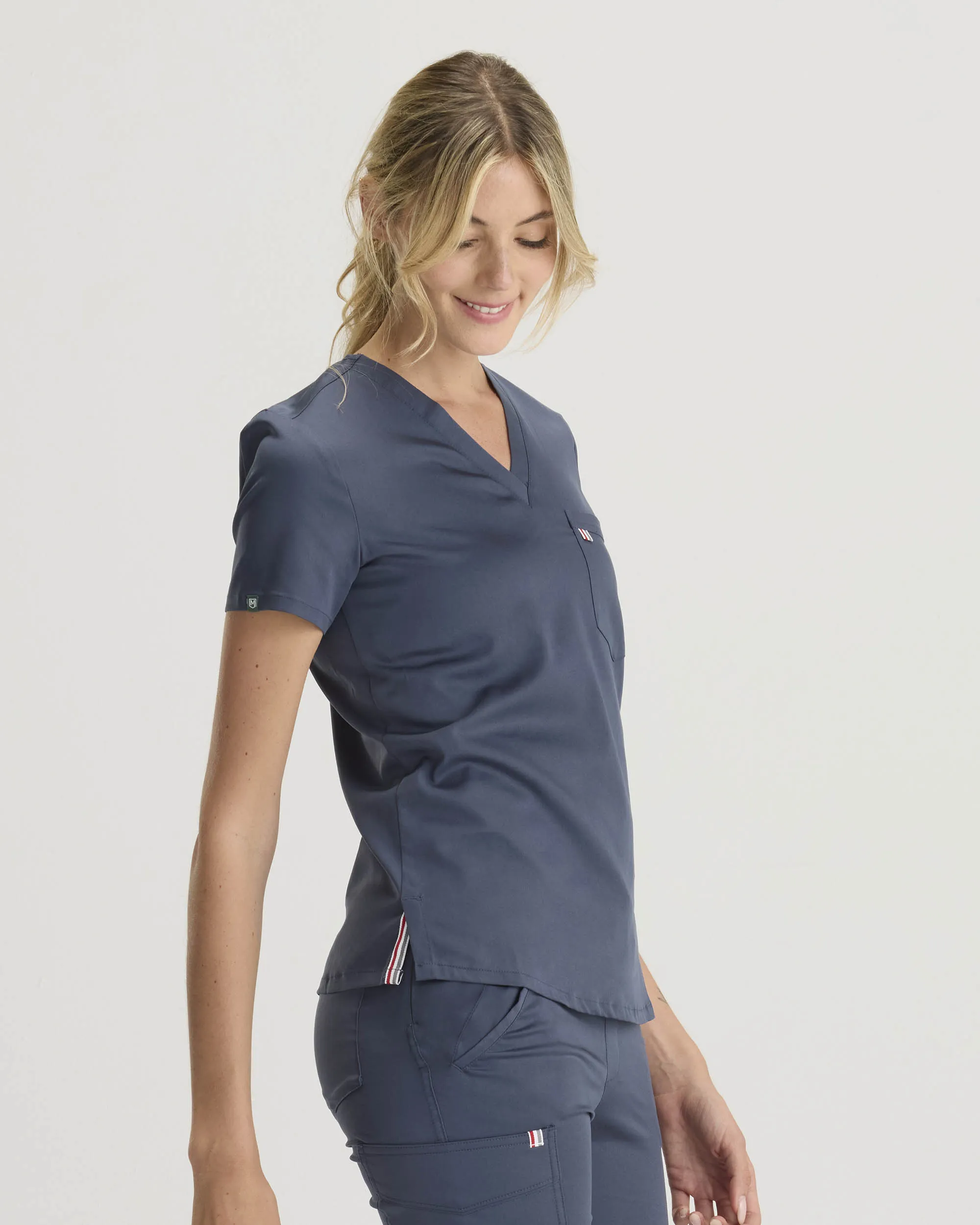 TENCEL™ Sal‎ ‎ Essential Scrub Top